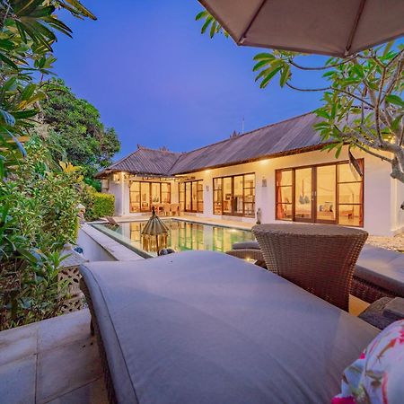 Bali Sunyi Villas Jimbaran  Luaran gambar